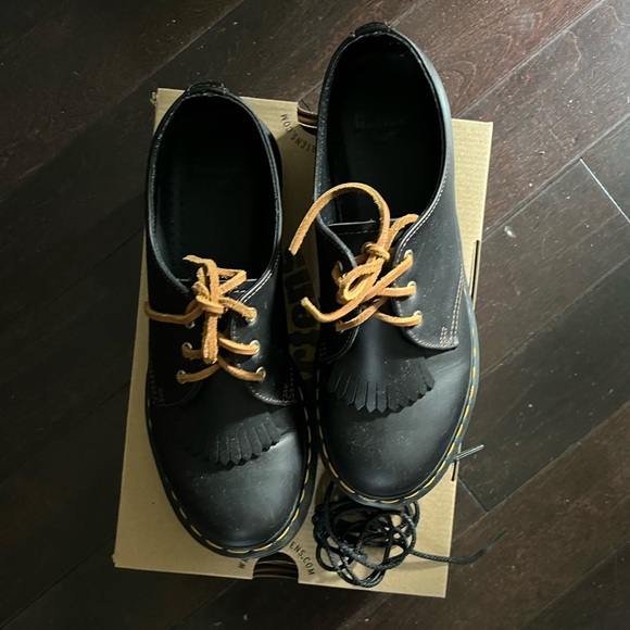 Brand neDr. Martens 1461 Women's Abruzzo Leather Oxford Shoes UK5 USW7 Fit 7.5-8 - Picture 1 of 6